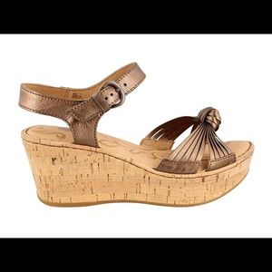 Born Skye Metallic Bronze Cork Wedge Sandal Sz 7